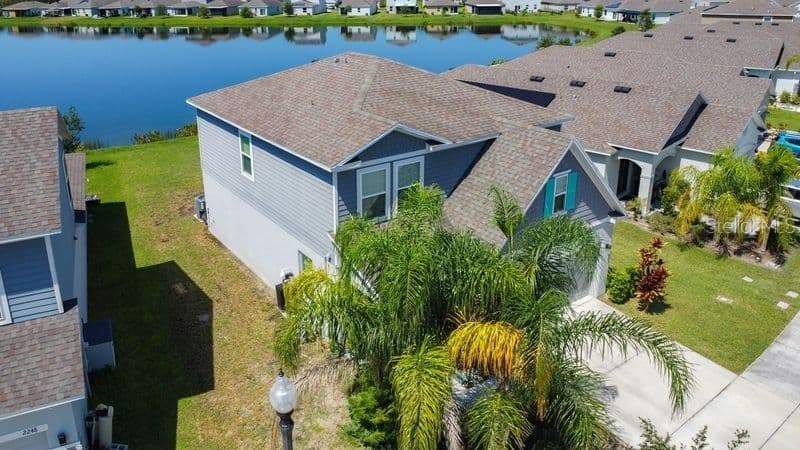 2244 CANYON BREEZE 4