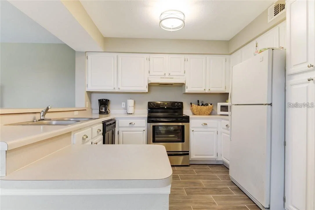 13953 FAIRWAY ISLAND Drive #621, Orlando, FL 32837 3