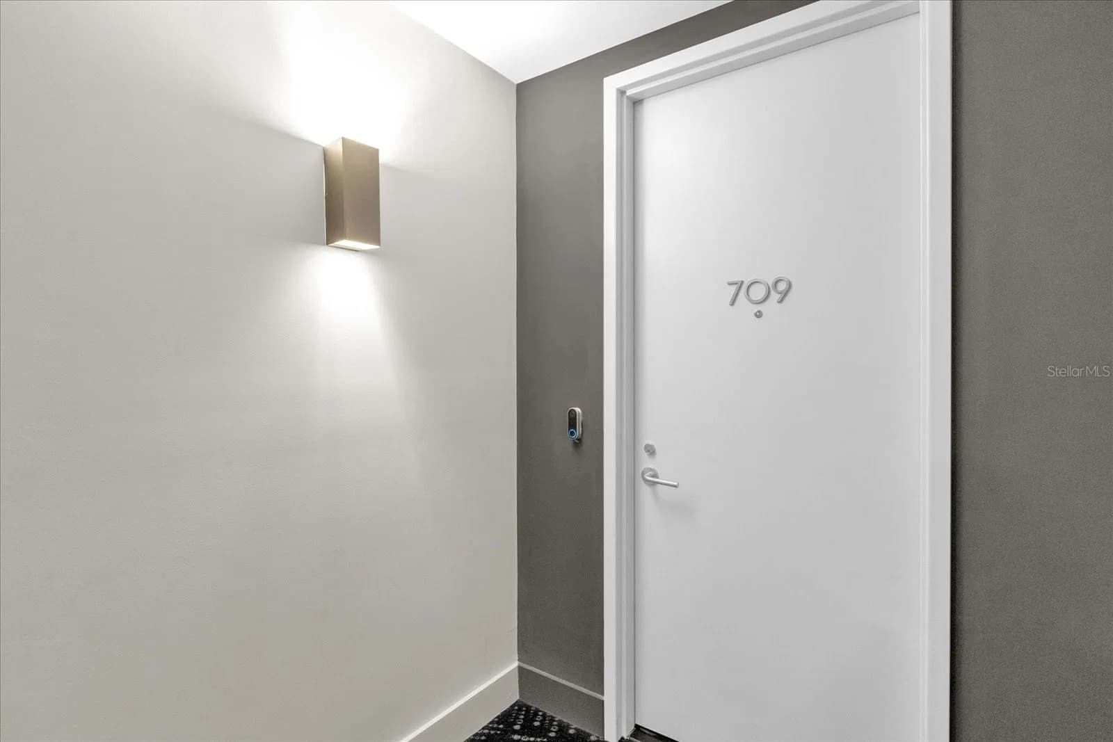 260 OSCEOLA Avenue #709, Orlando, FL 32801 3