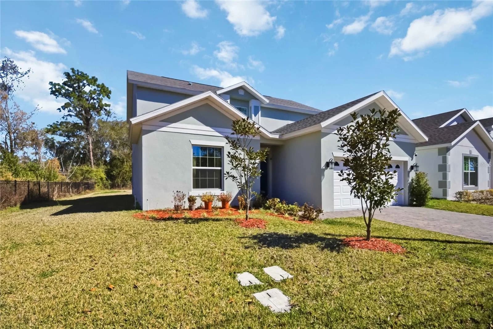 827 DENNIS Avenue, Orlando, FL 32807 2