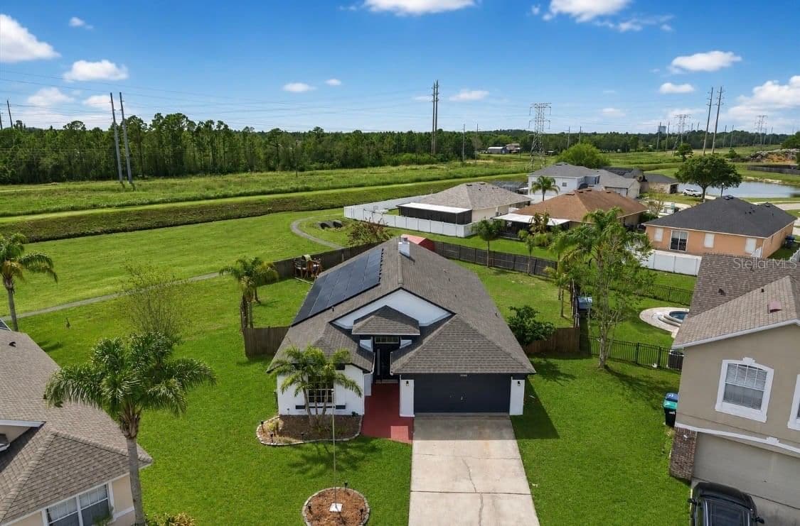 19500 GLEN ELM Way, Orlando, FL 32833 2