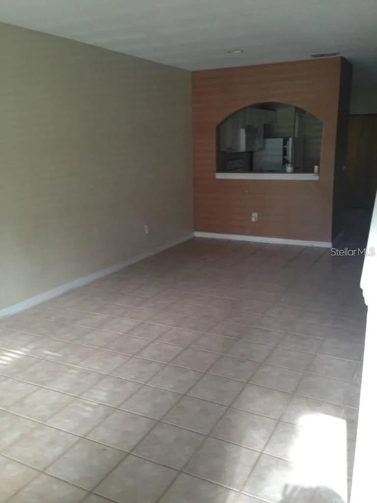 4214 PLANTATION COVE Drive, Orlando, FL 32810 2