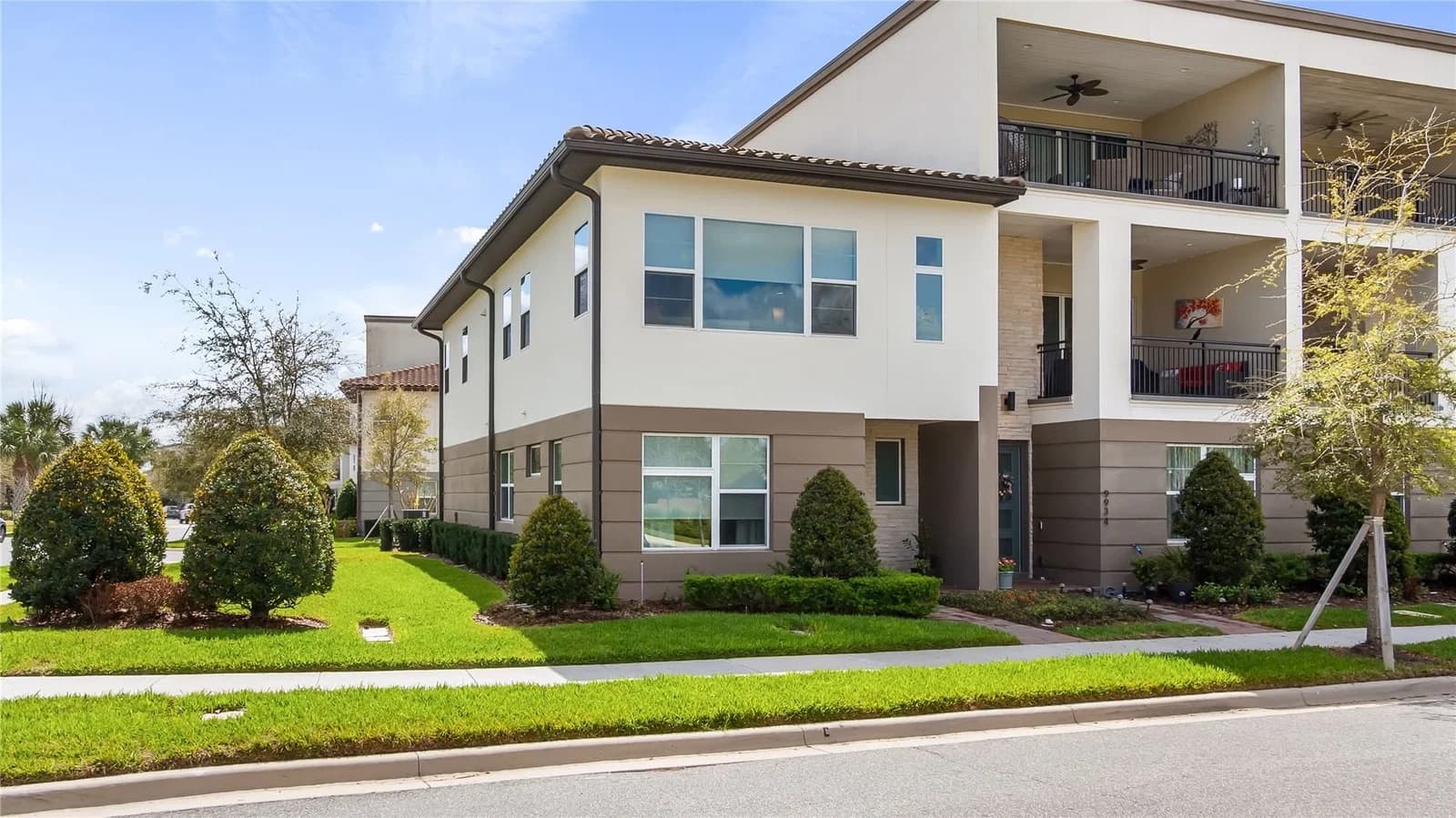 9940 BUCKLOW HILL Drive, Orlando, FL 32832 2