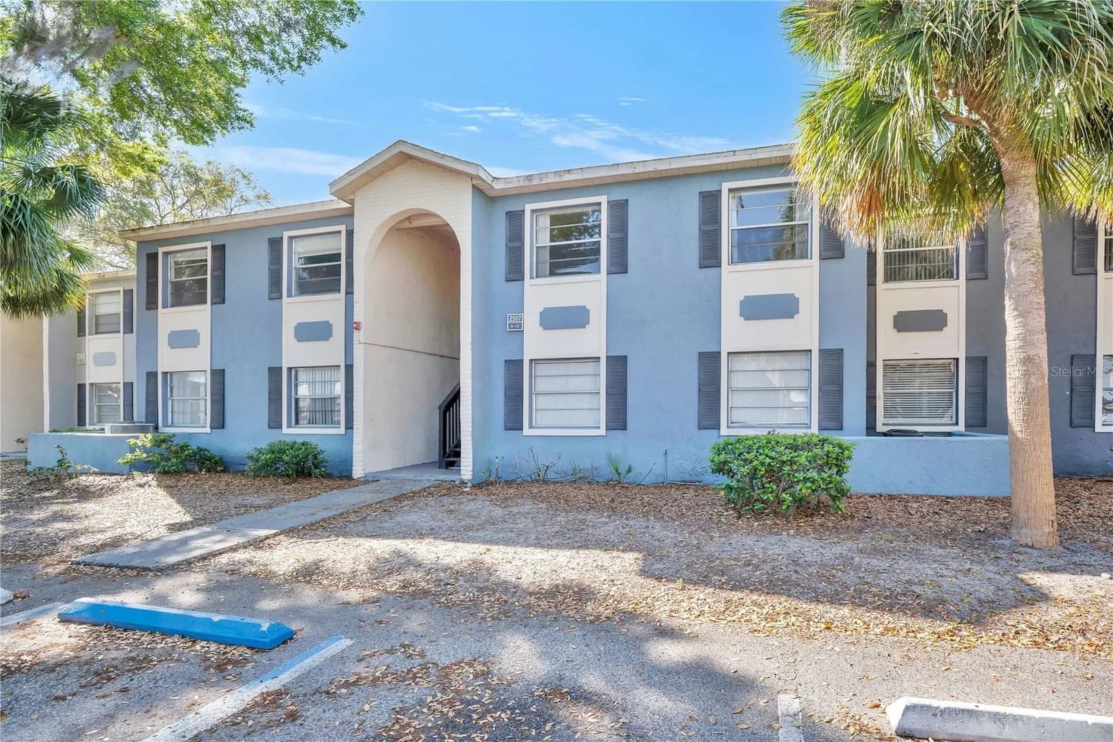 2507 ALAFAYA Trail #10 4
