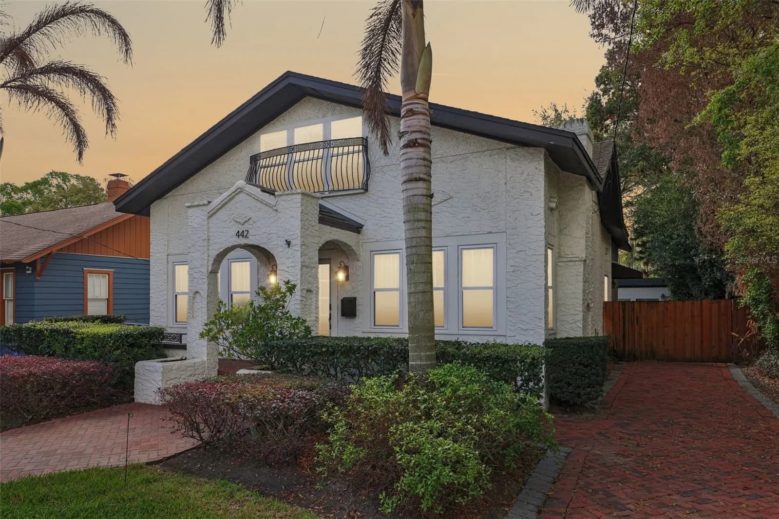 442 BRIERCLIFF Drive, Orlando, FL 32806 3