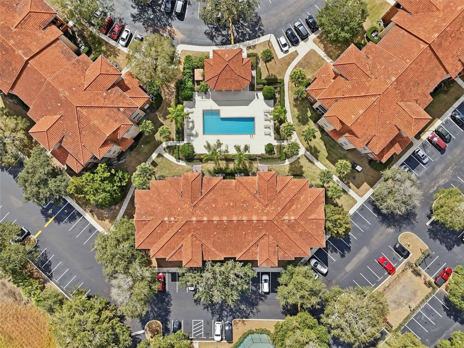 5518 METROWEST Boulevard #11-104, Orlando, FL 32811 2