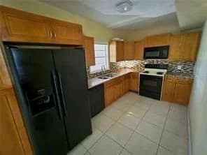 4218 SEYBOLD Avenue, Orlando, FL 32808 2