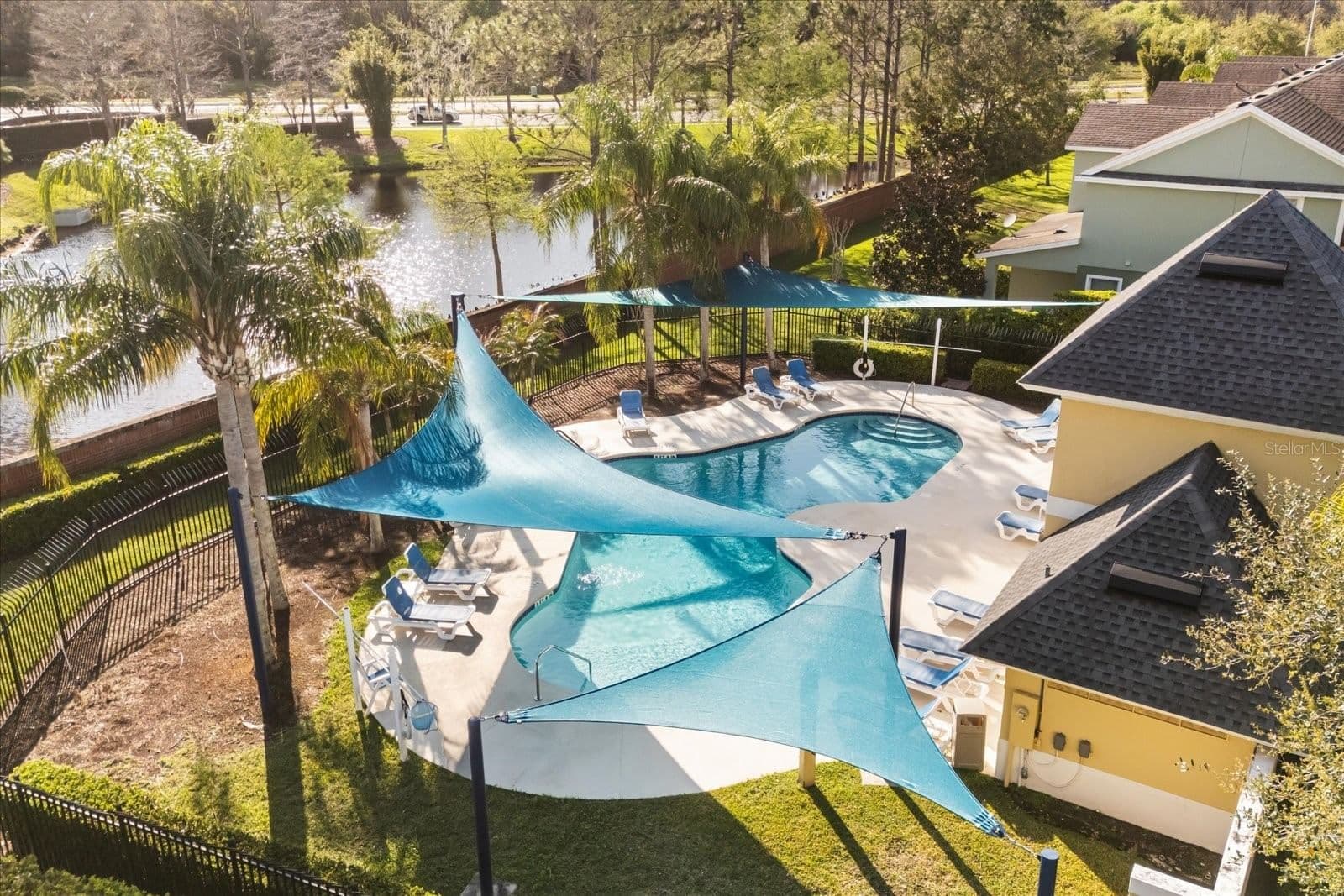 723 TERRACE SPRING Drive 4