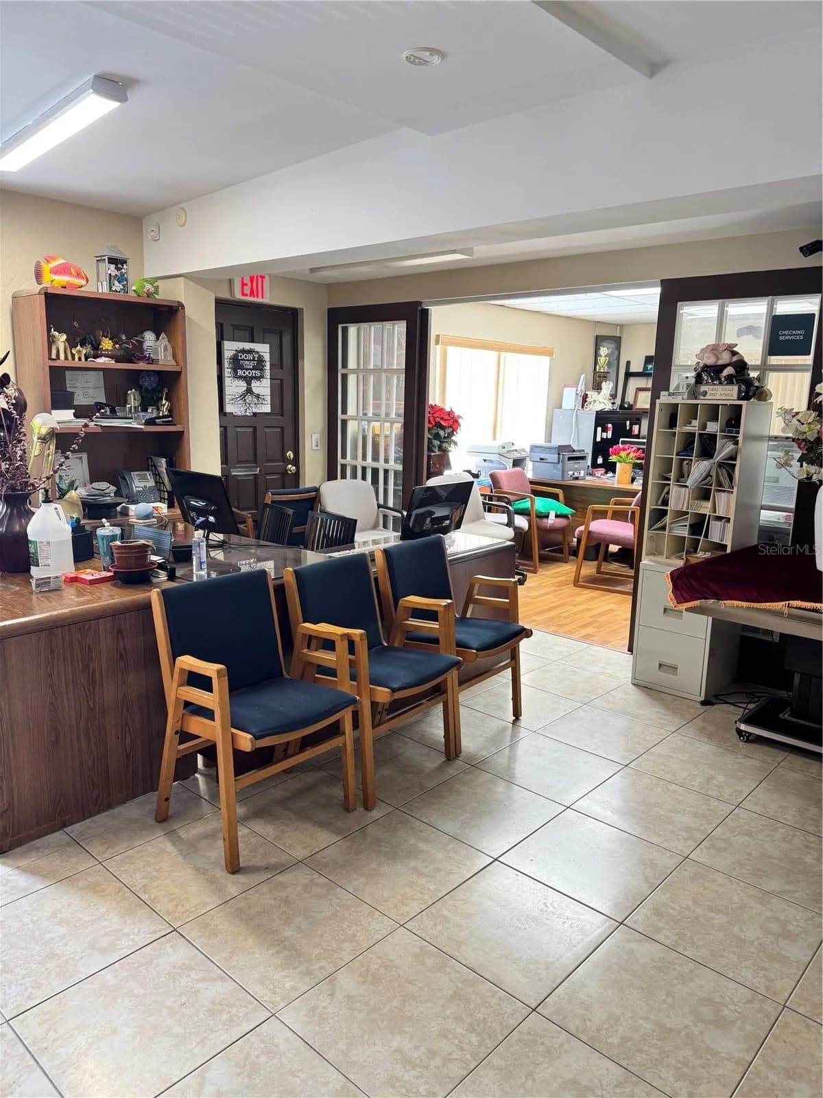 1025 OAK RIDGE Road 4