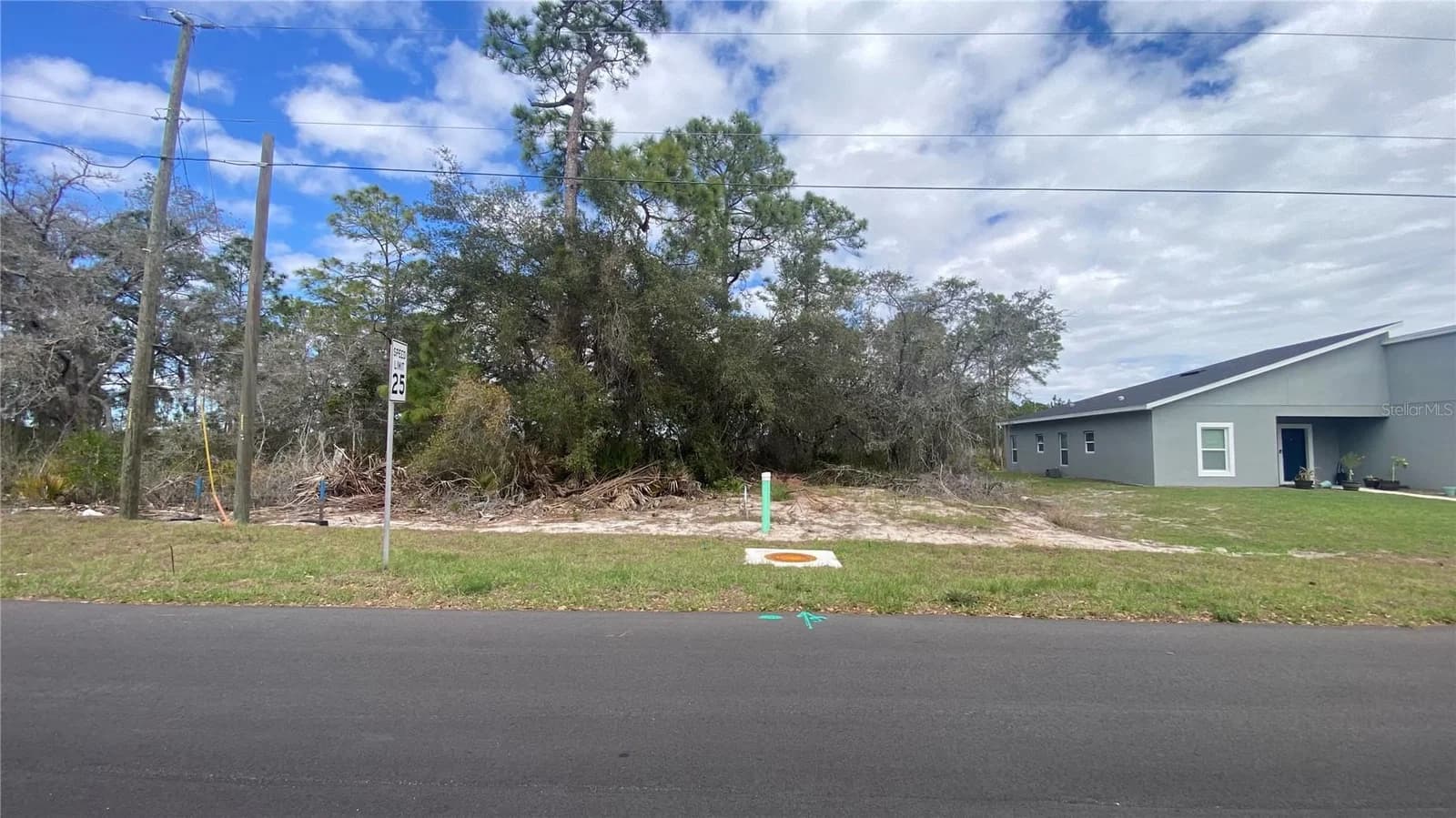 1226 APOPKA, Kissimmee, FL 34759 3