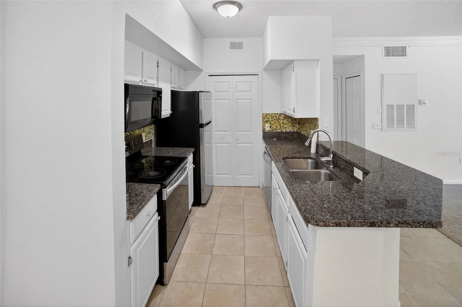 13003 PLANTATION PARK Circle #1323 4