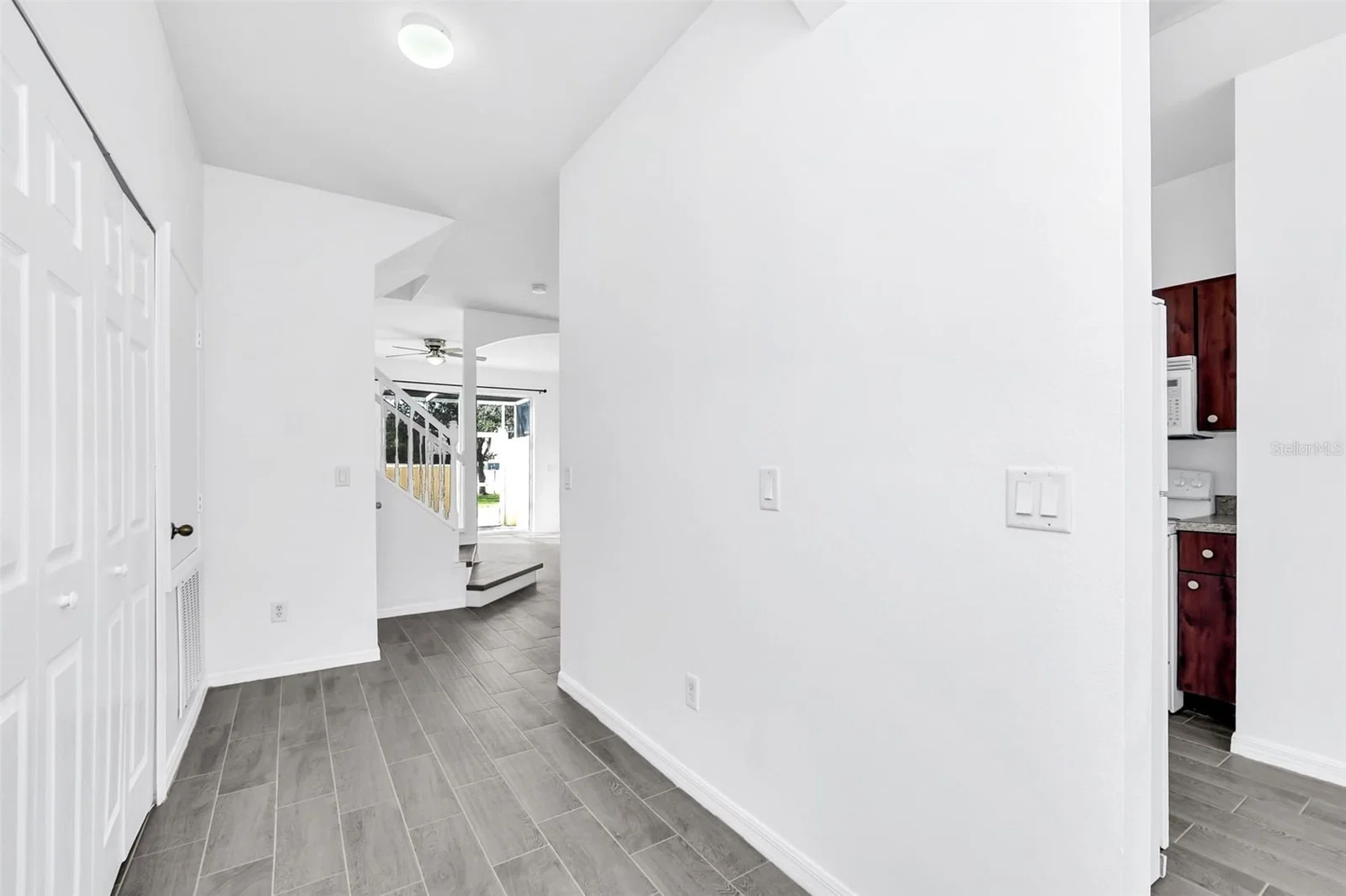 1160 BEACH 4