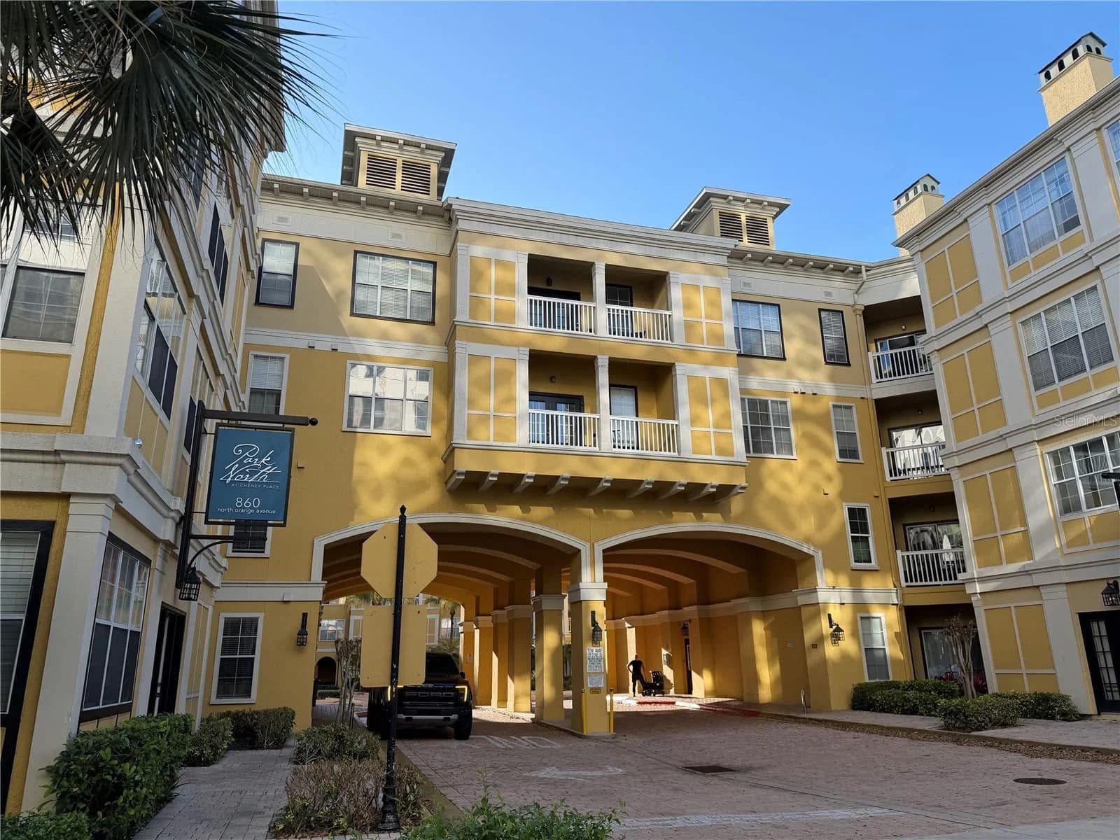 860 ORANGE Avenue #301, Orlando, FL 32801 2