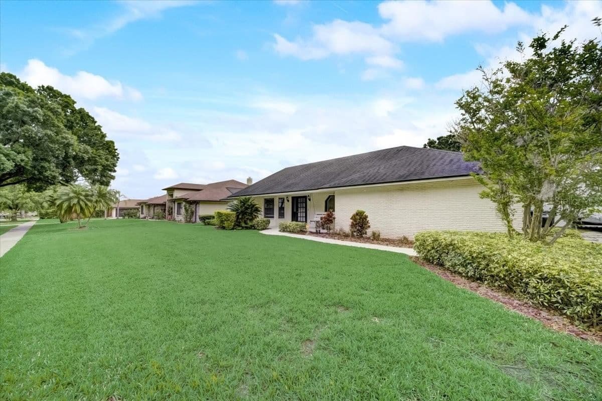 7233 BRANCHTREE Drive, Orlando, FL 32835 3