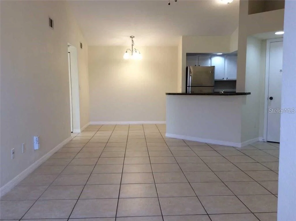 5713 GATLIN Avenue #227 5