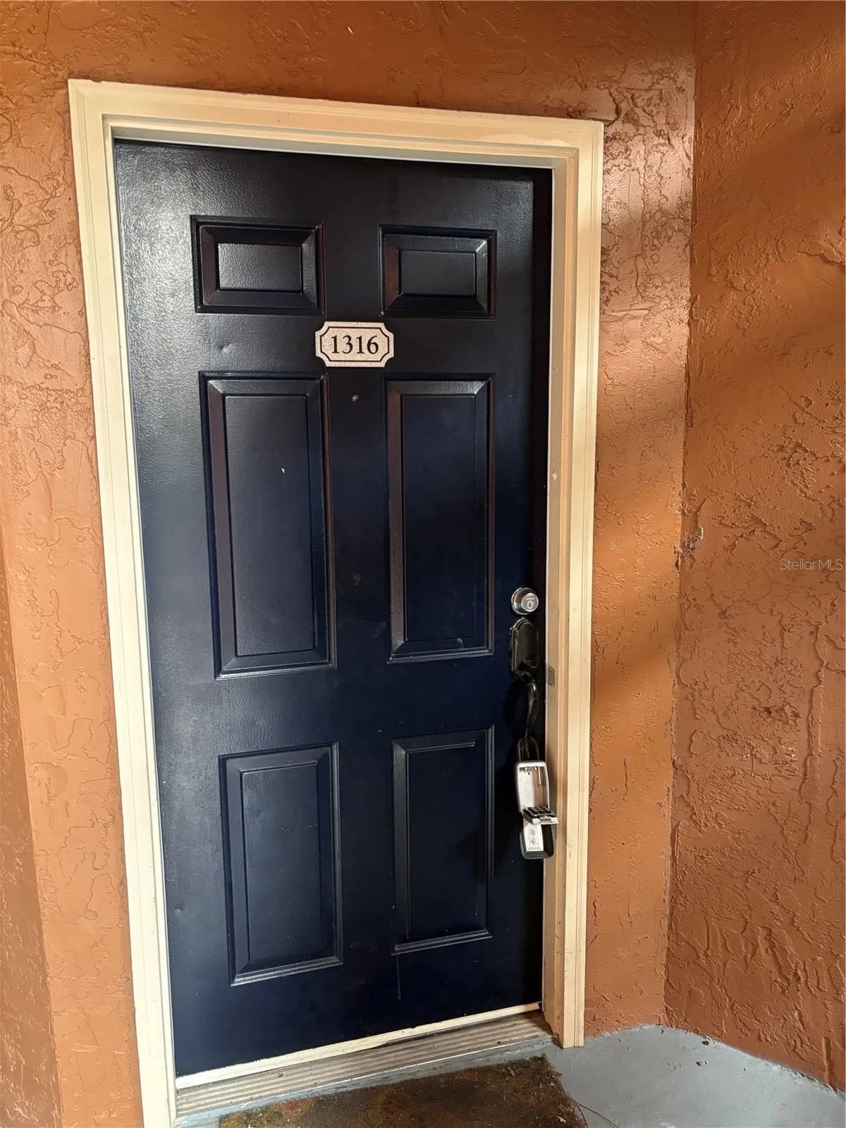 5152 CONROY Road #1316, Orlando, FL 32811 3