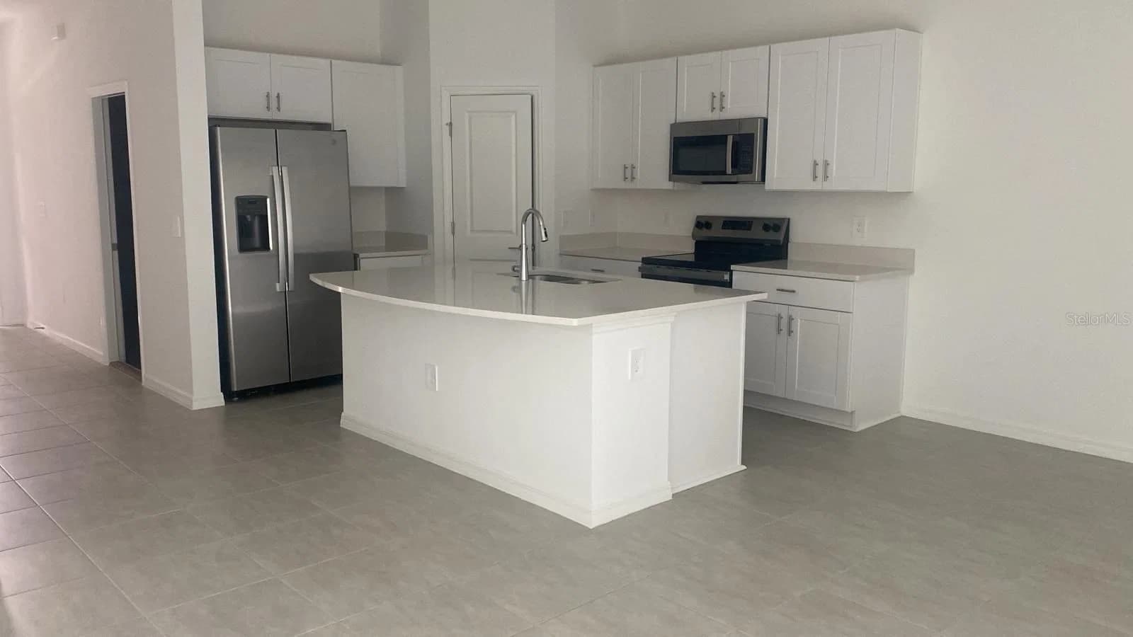 3606 MAYFAIR 4