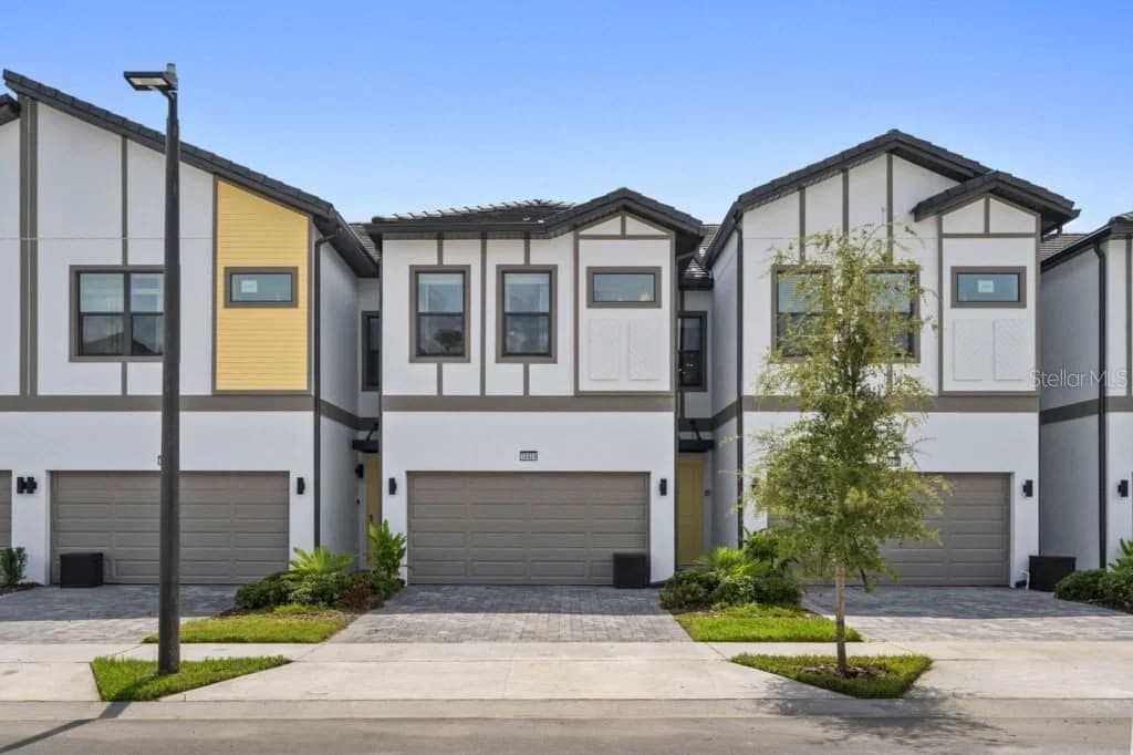 10424 EBB TIDE Lane, Orlando, FL 32821