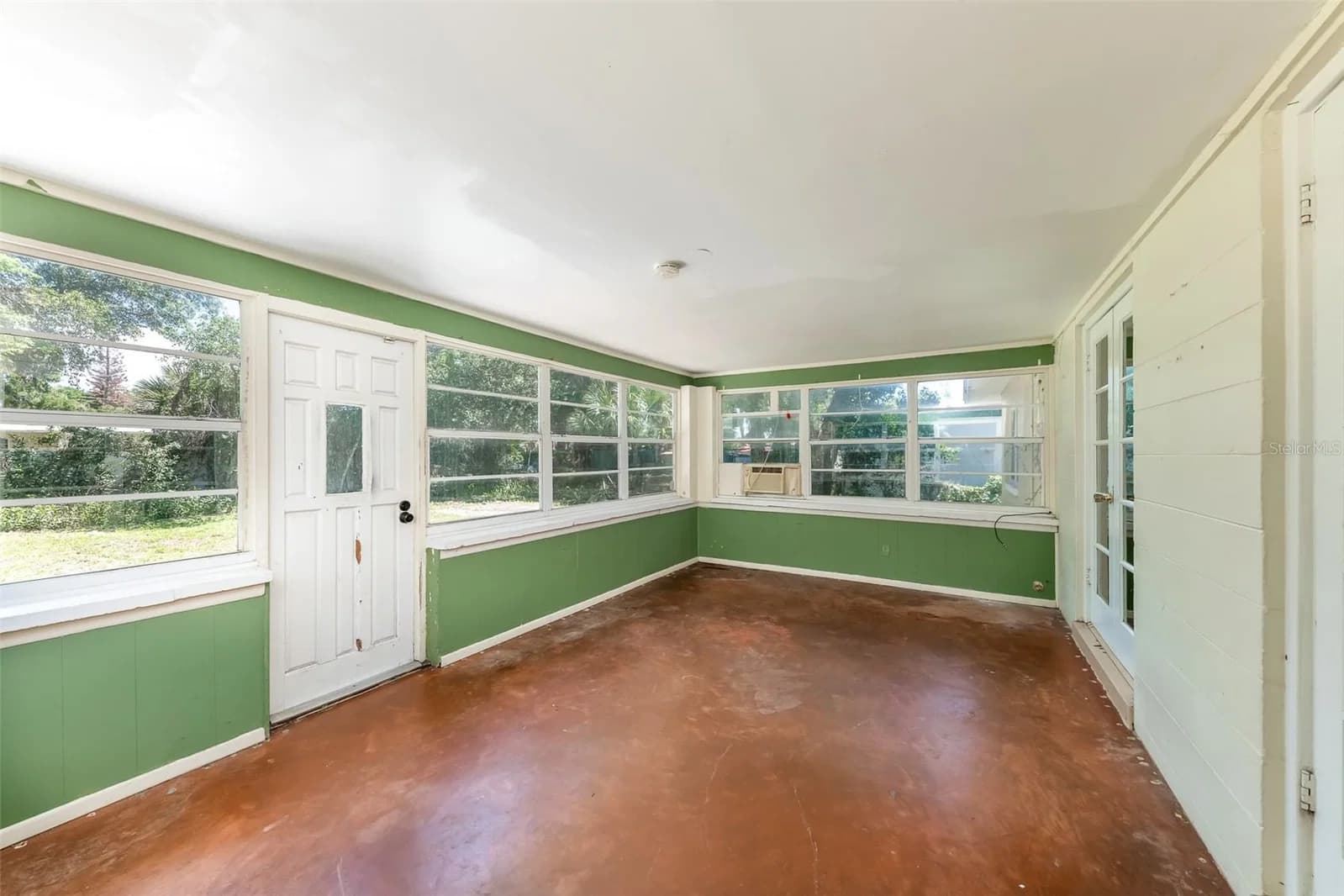 519 VERN Drive 4