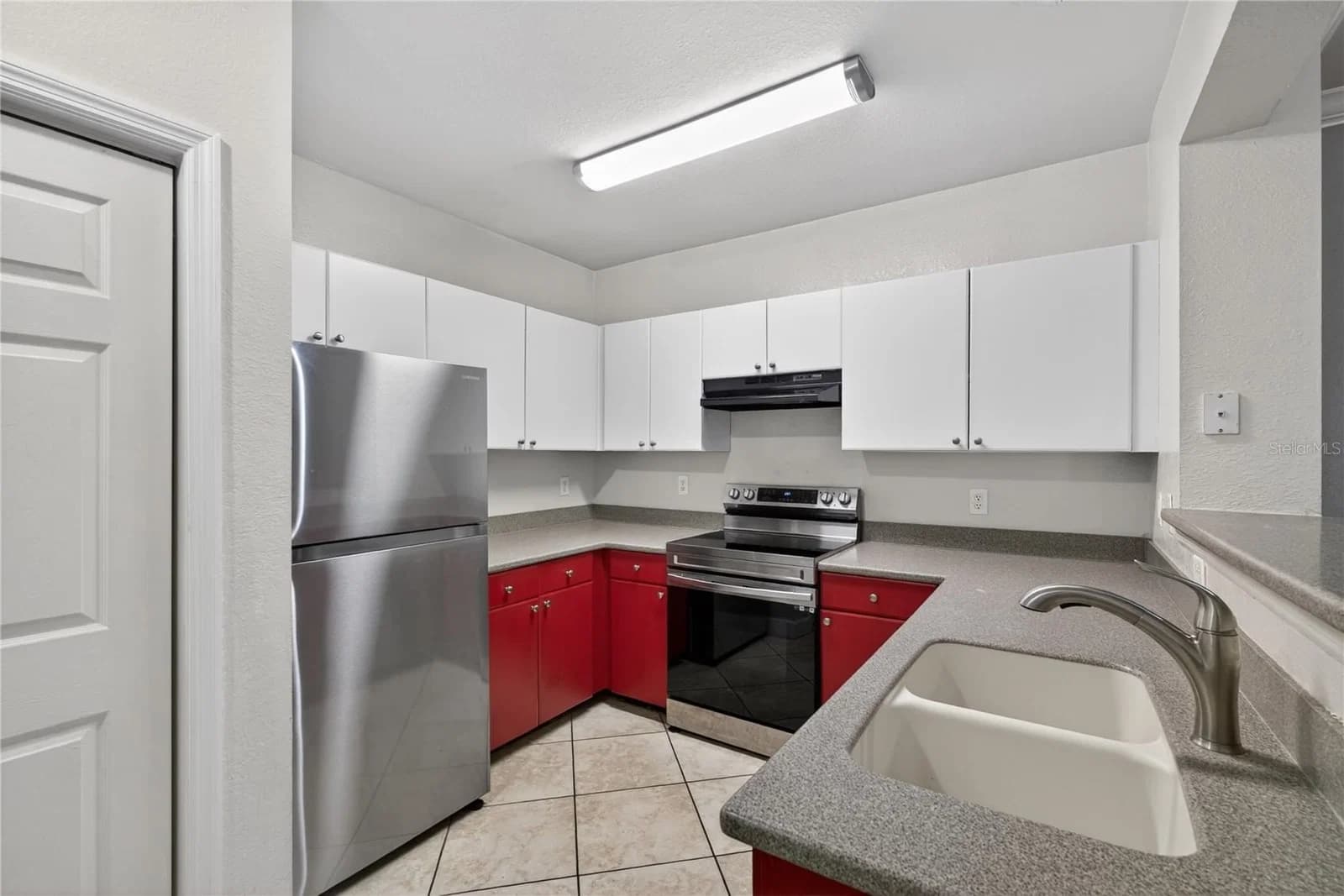 300 SOUTH Street #2014 4