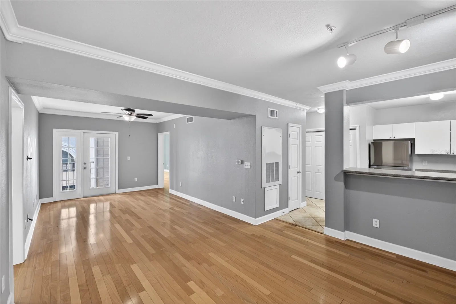 300 SOUTH Street #2014 5