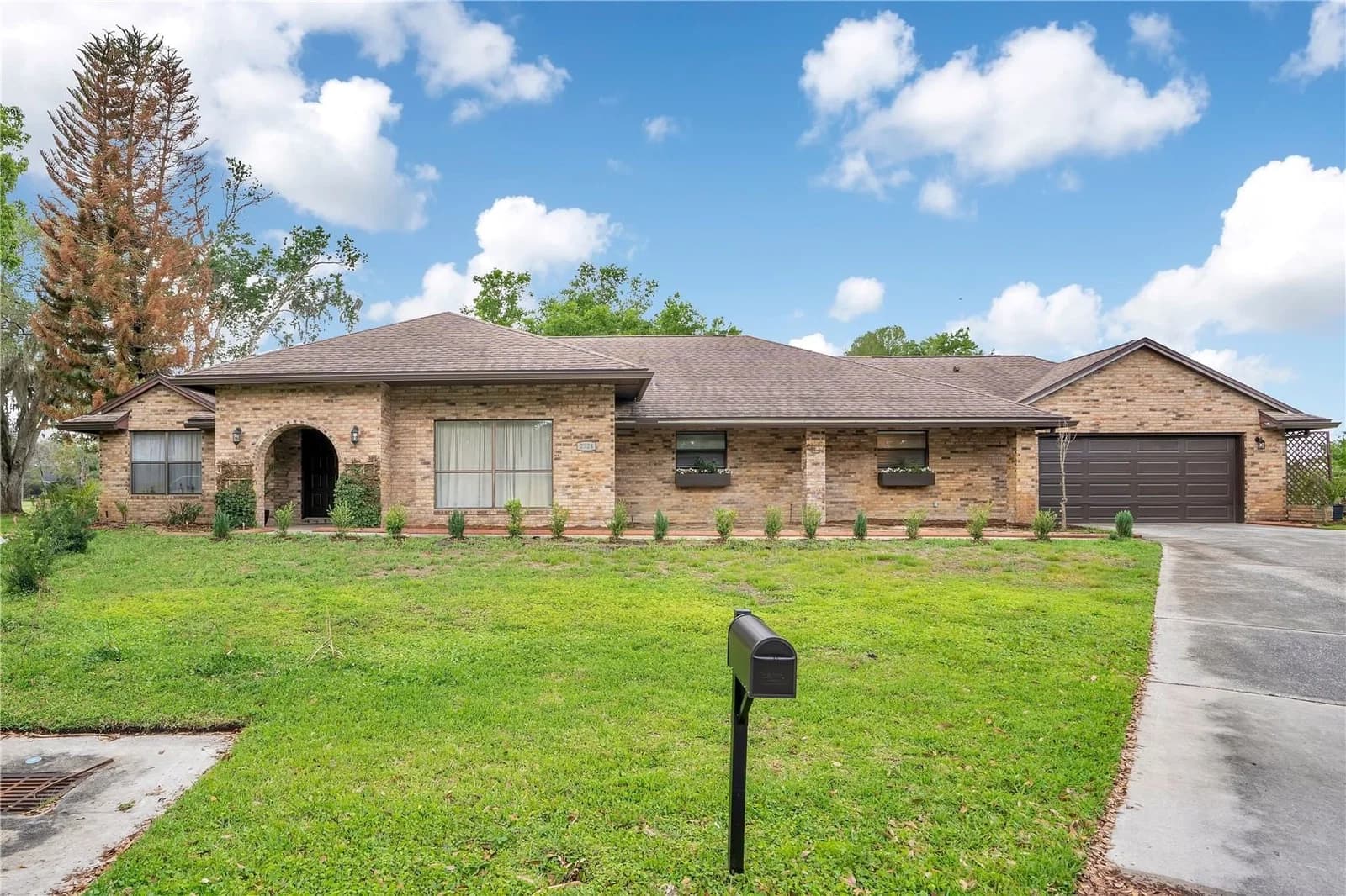 2724 ARDON Avenue, Orlando, FL 32833 2