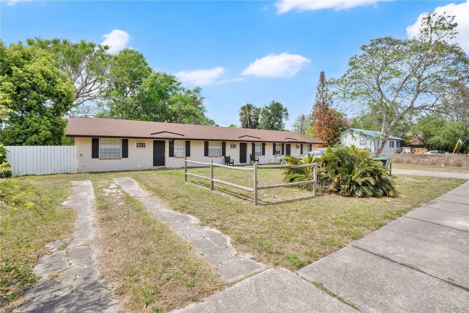 722 TUCKER Avenue 4