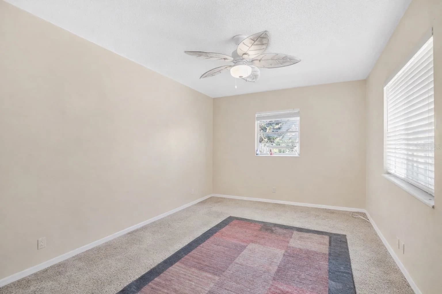 722 TUCKER Avenue 5