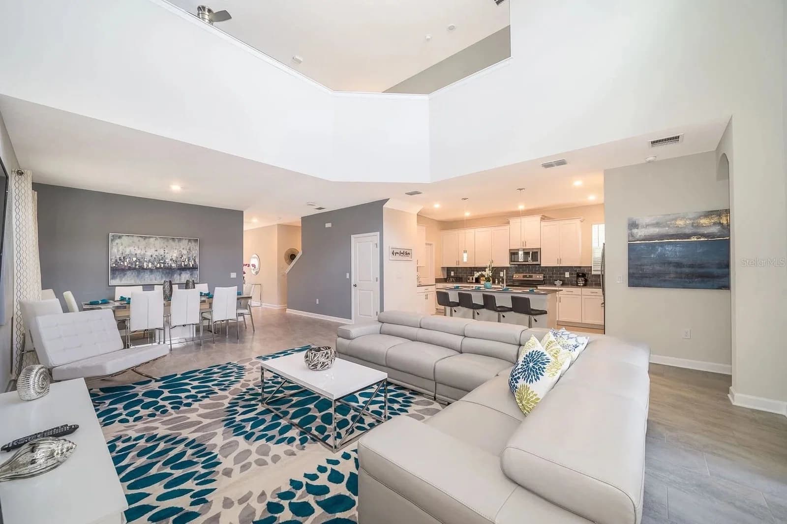 2770 BOOKMARK, Kissimmee, FL 34746 3