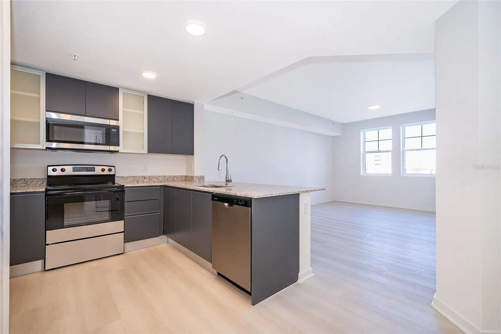 5579 MILLENIA PARK Boulevard #219, Orlando, FL 32839 3