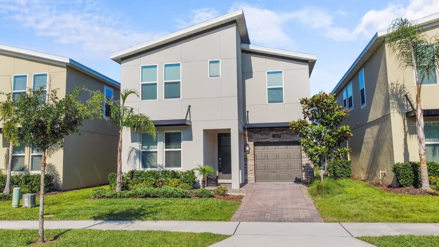1069 LEADER, Davenport, FL 33896