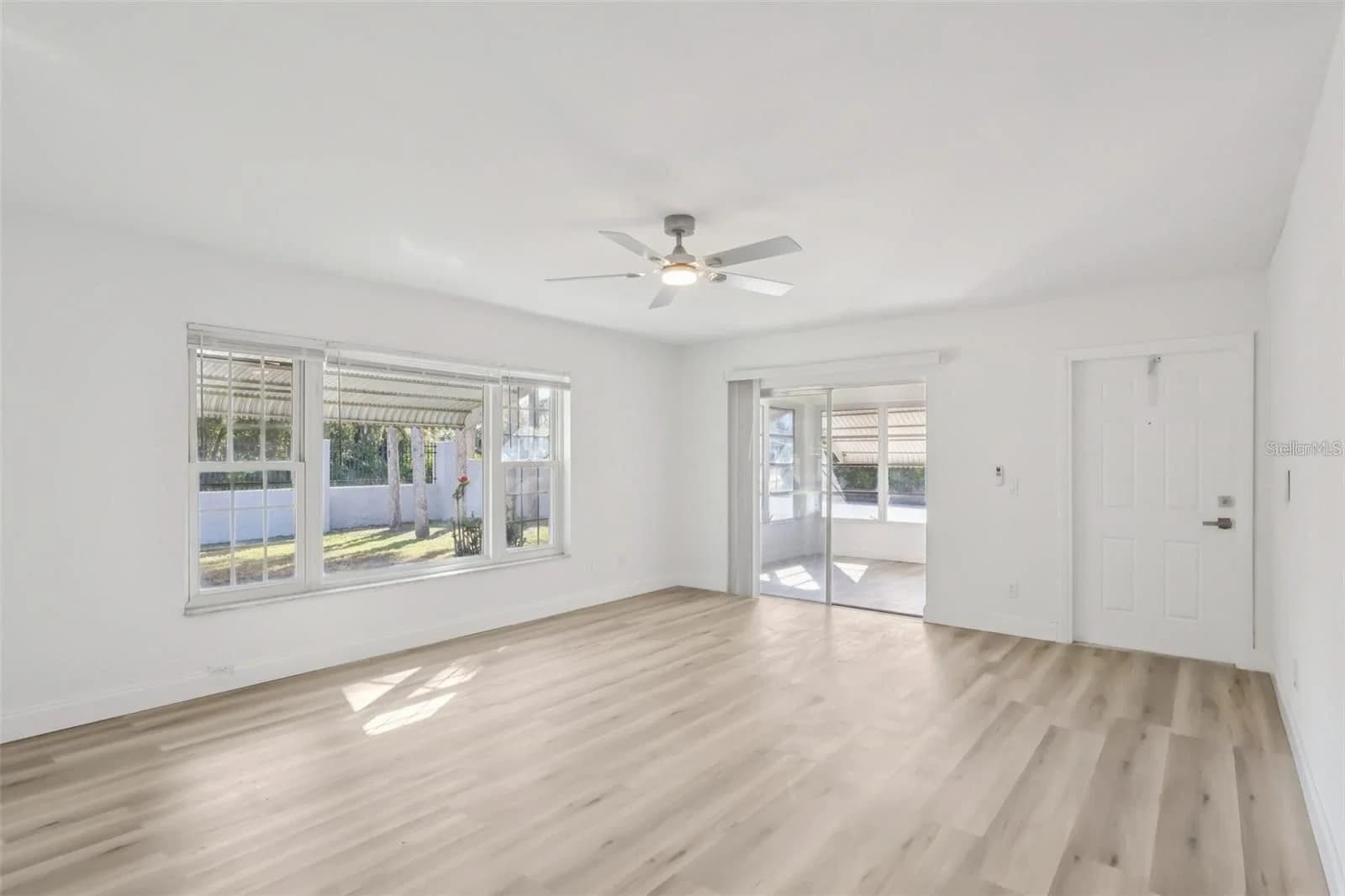 11147 ACME Drive #207D, Orlando, FL 32825 3