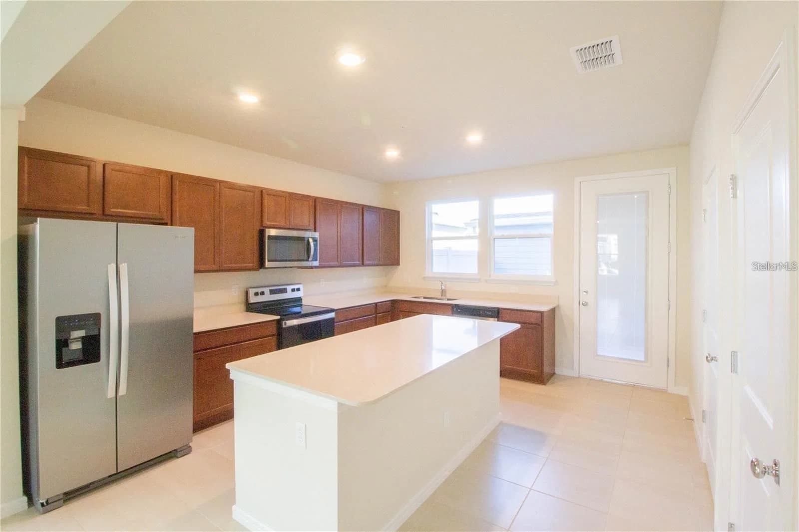 10355 FOLLY BEACH Road, Orlando, FL 32827 3