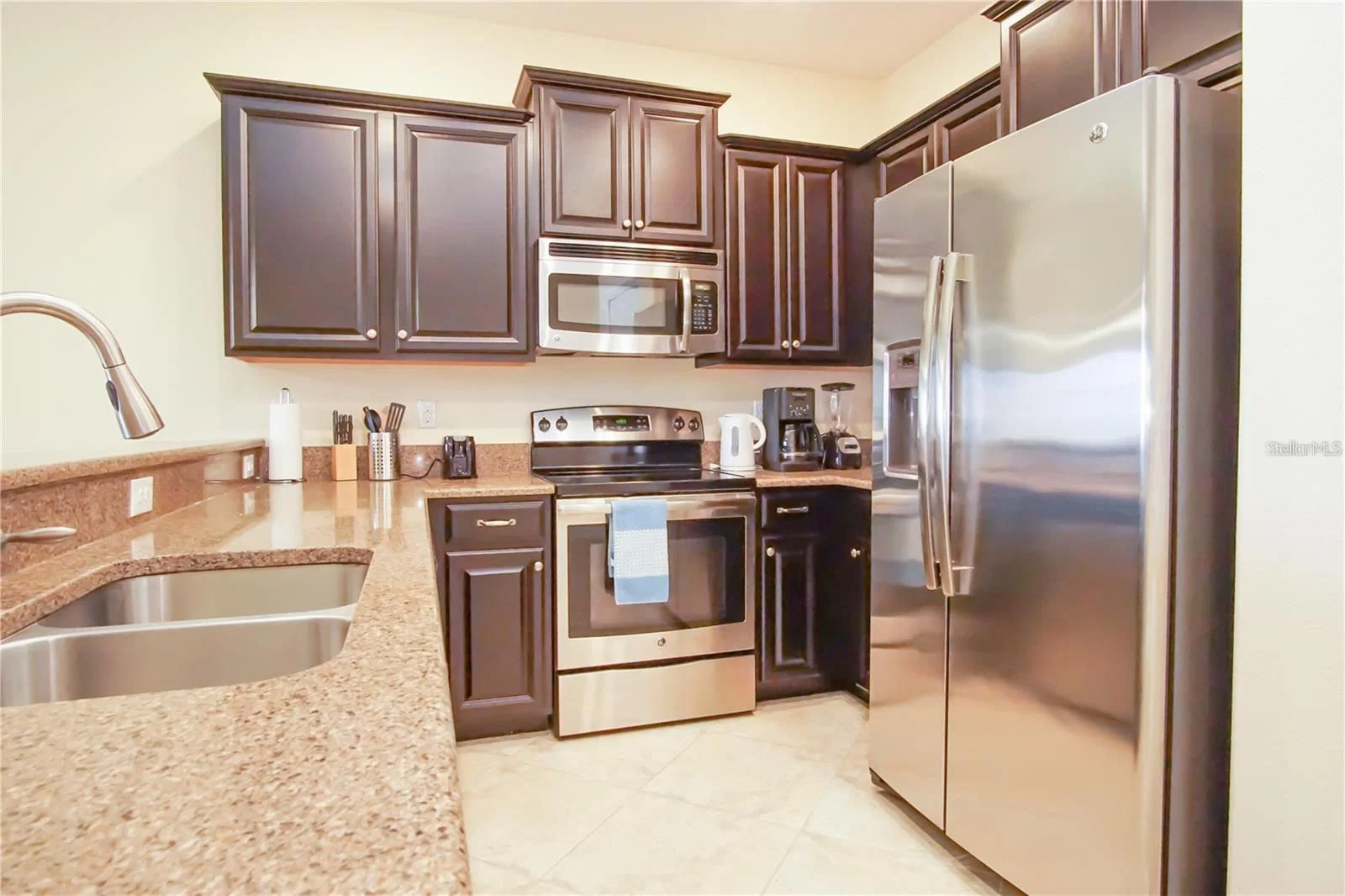 1241 LONG COVE 5