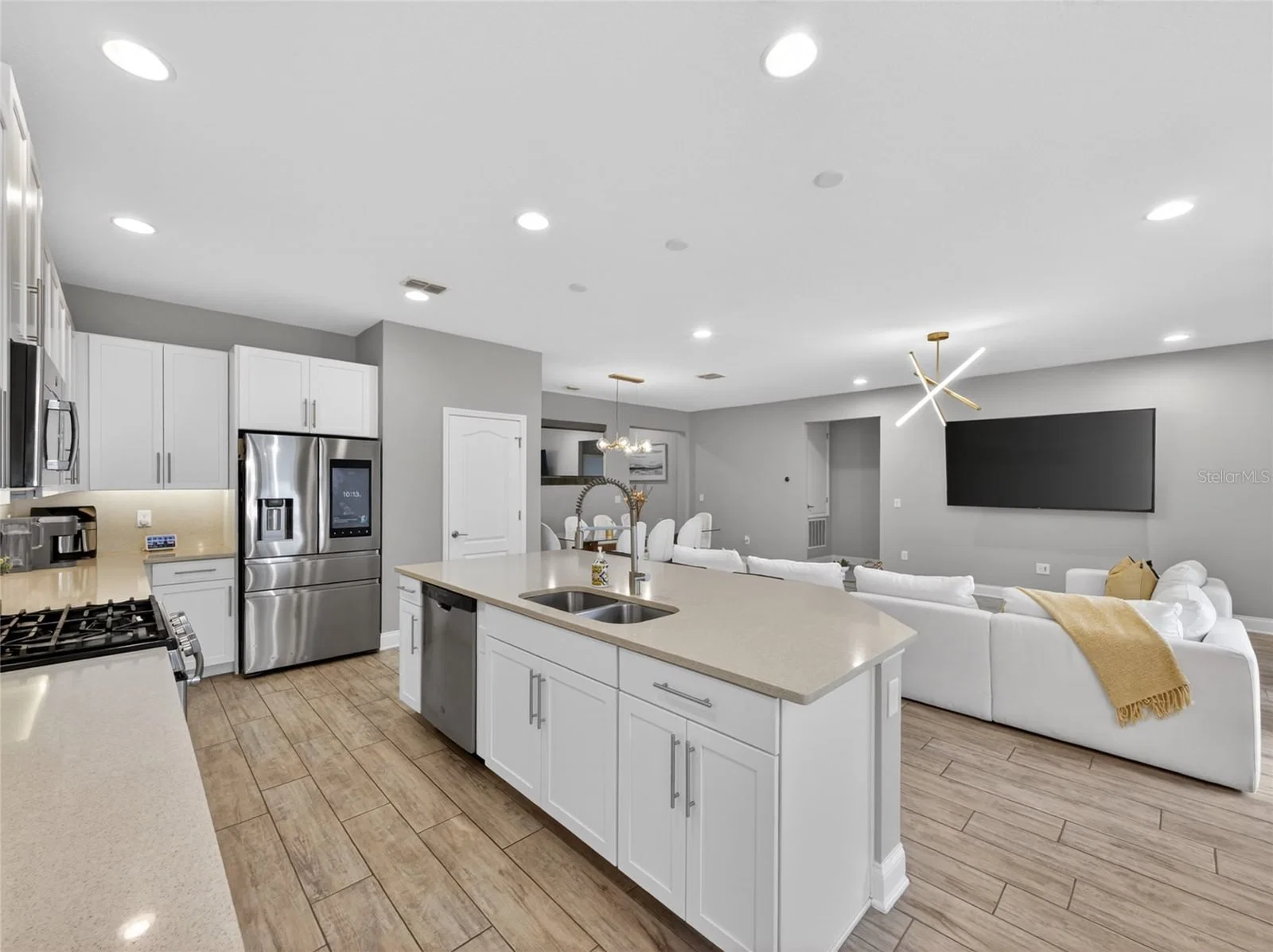 11209 LEMON LAKE Boulevard 5