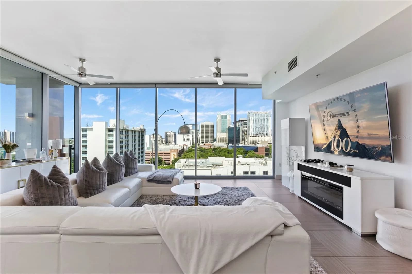 260 OSCEOLA Avenue #1106, Orlando, FL 32801 3