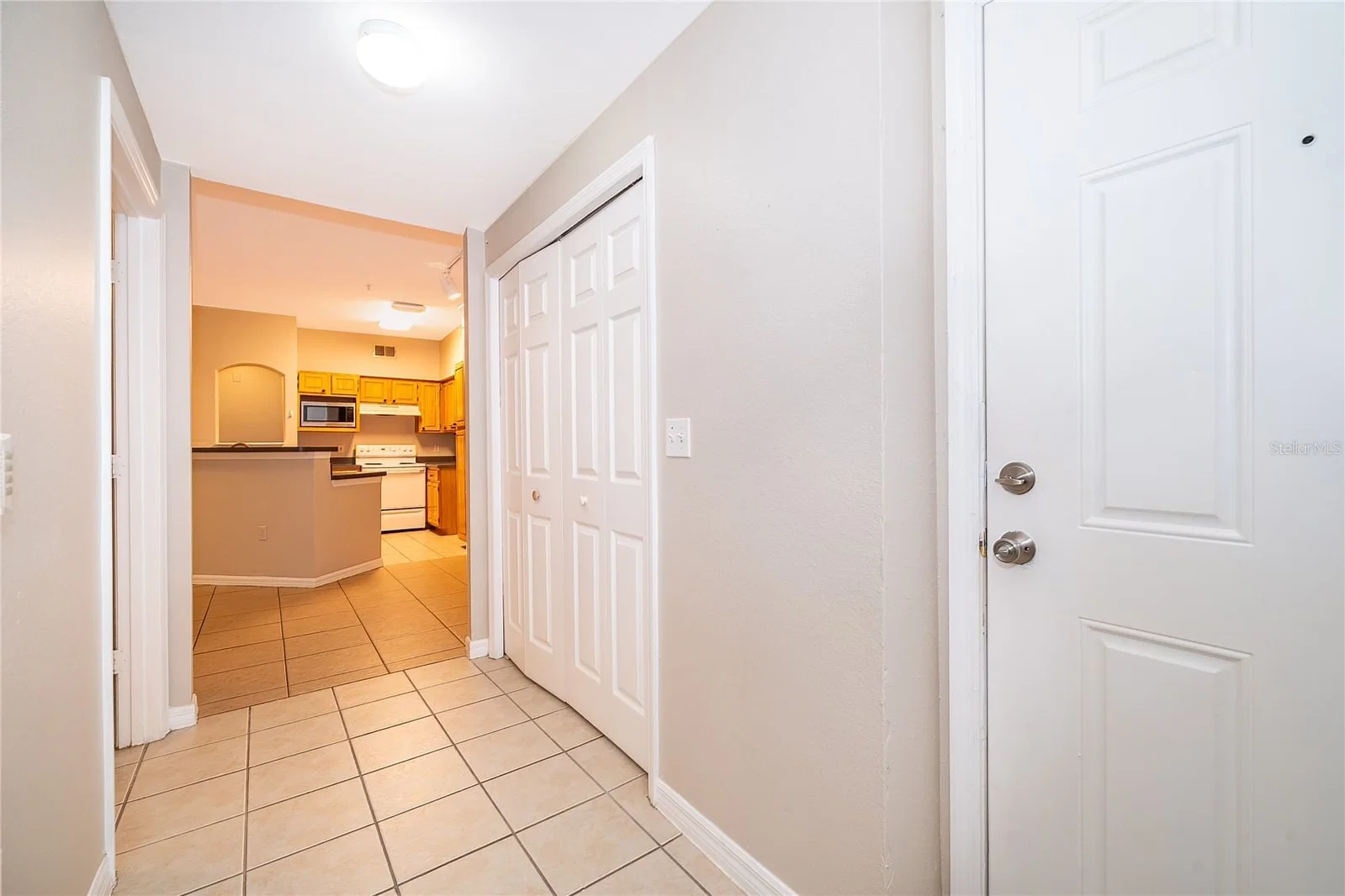 6663 QUEENS BOROUGH Avenue #208, Orlando, FL 32835 3