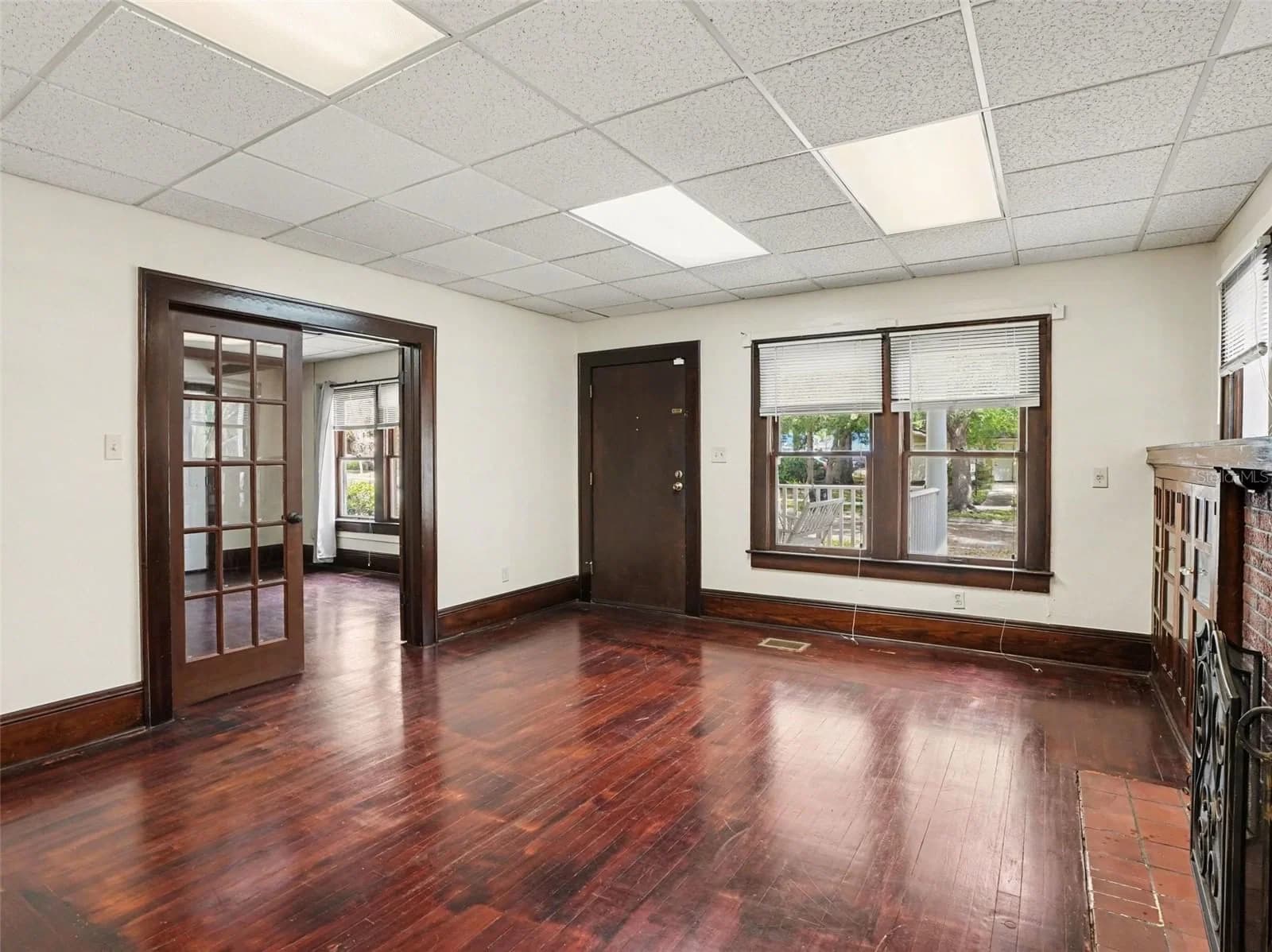 1214 LIVINGSTON STREET Street 4