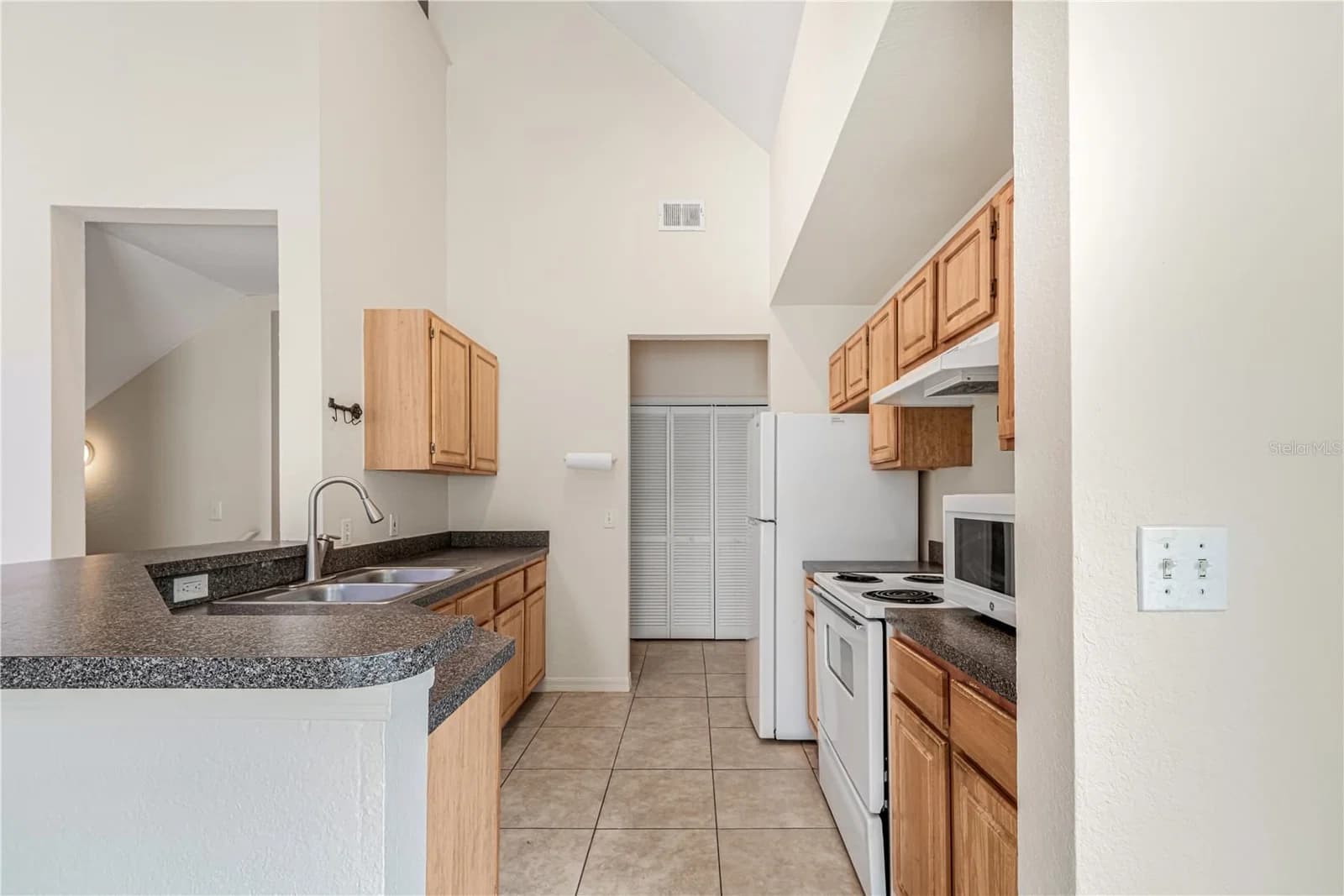 6025 WESTGATE Drive #2527 5