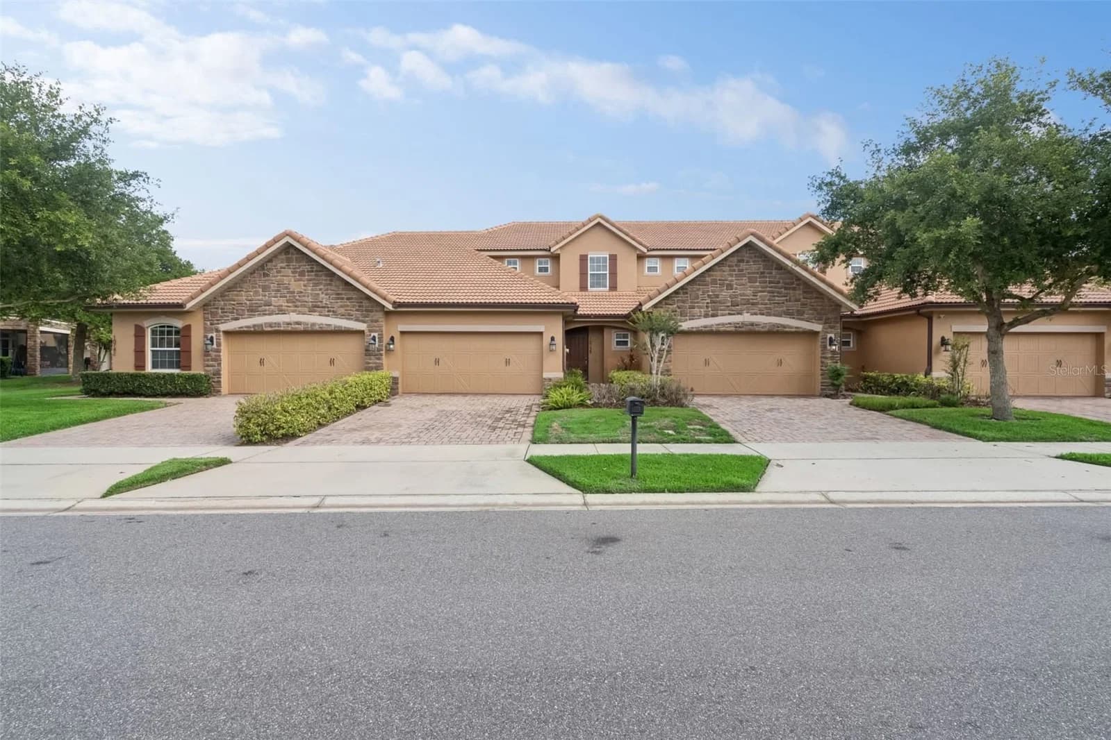 10738 BELFRY Circle, Orlando, FL 32832 2