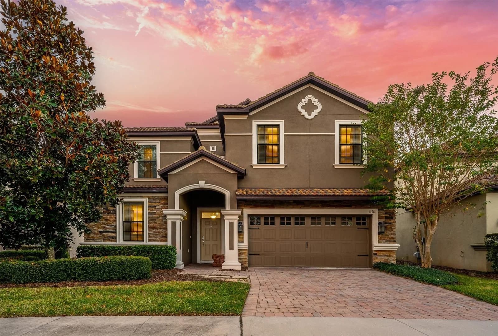 1496 MOON VALLEY 2