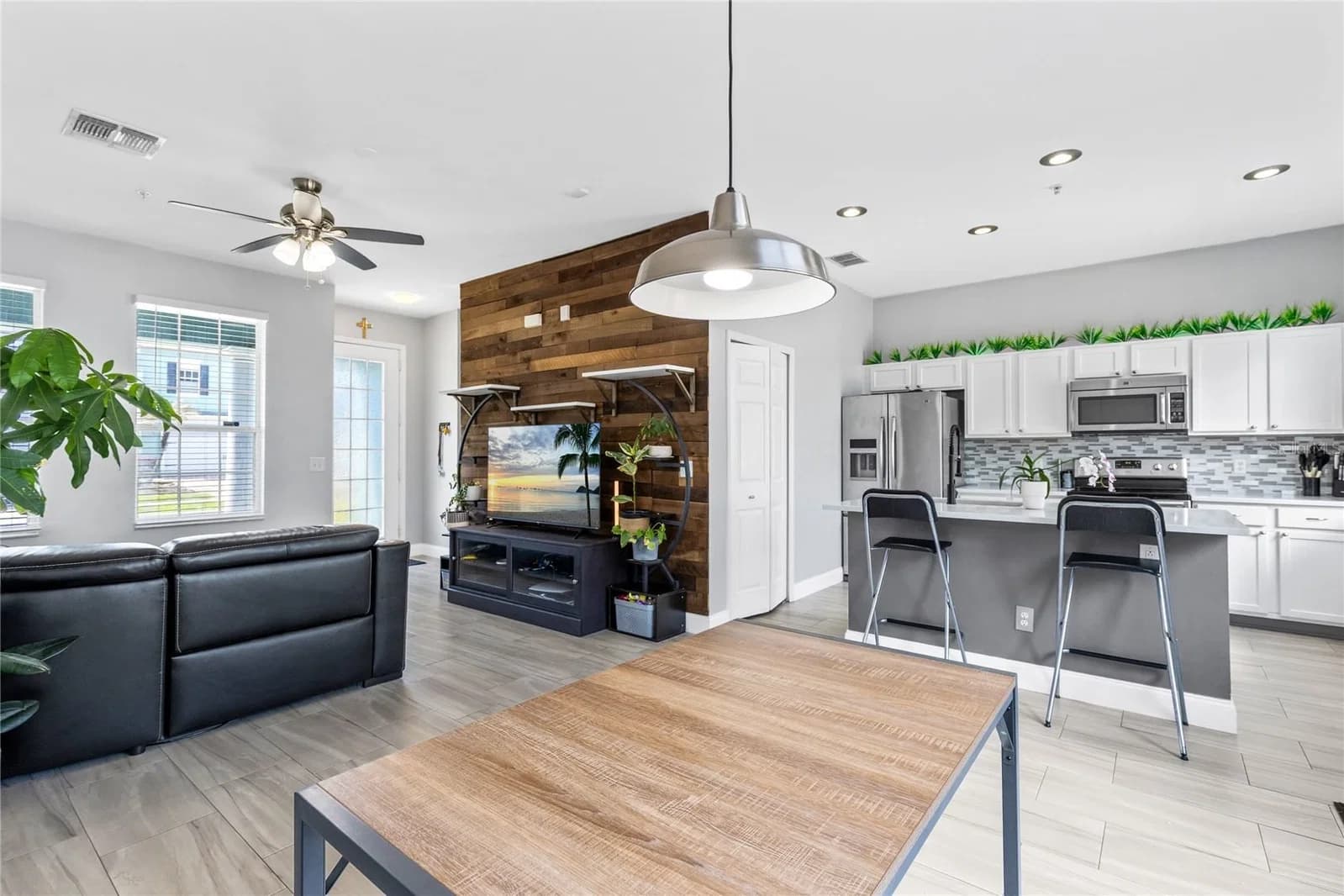 6187 CHAPLEDALE Drive 4