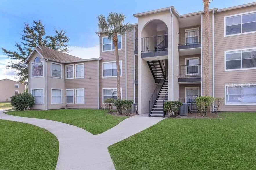 4760 WALDEN Circle #5-31, Orlando, FL 32811 2