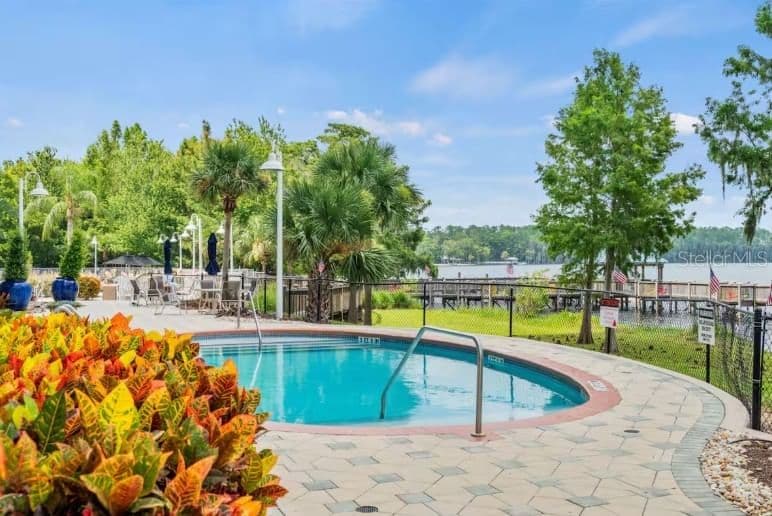13415 BLUE HERON BEACH Drive #403 5