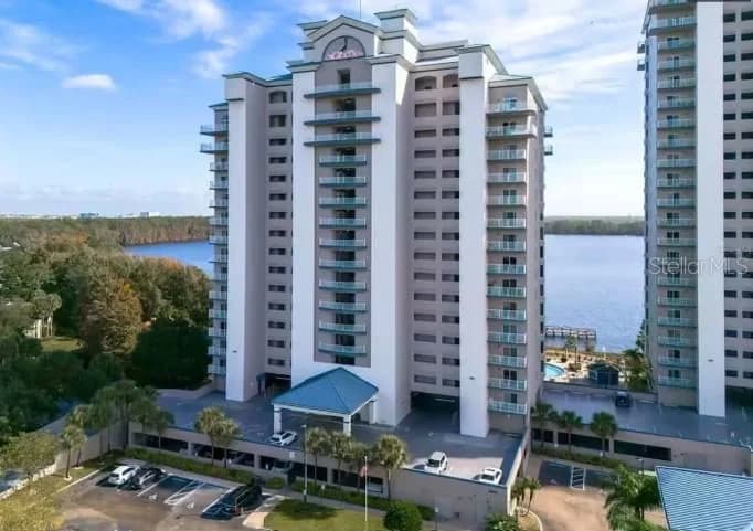 13415 BLUE HERON BEACH Drive #1102, Orlando, FL 32821