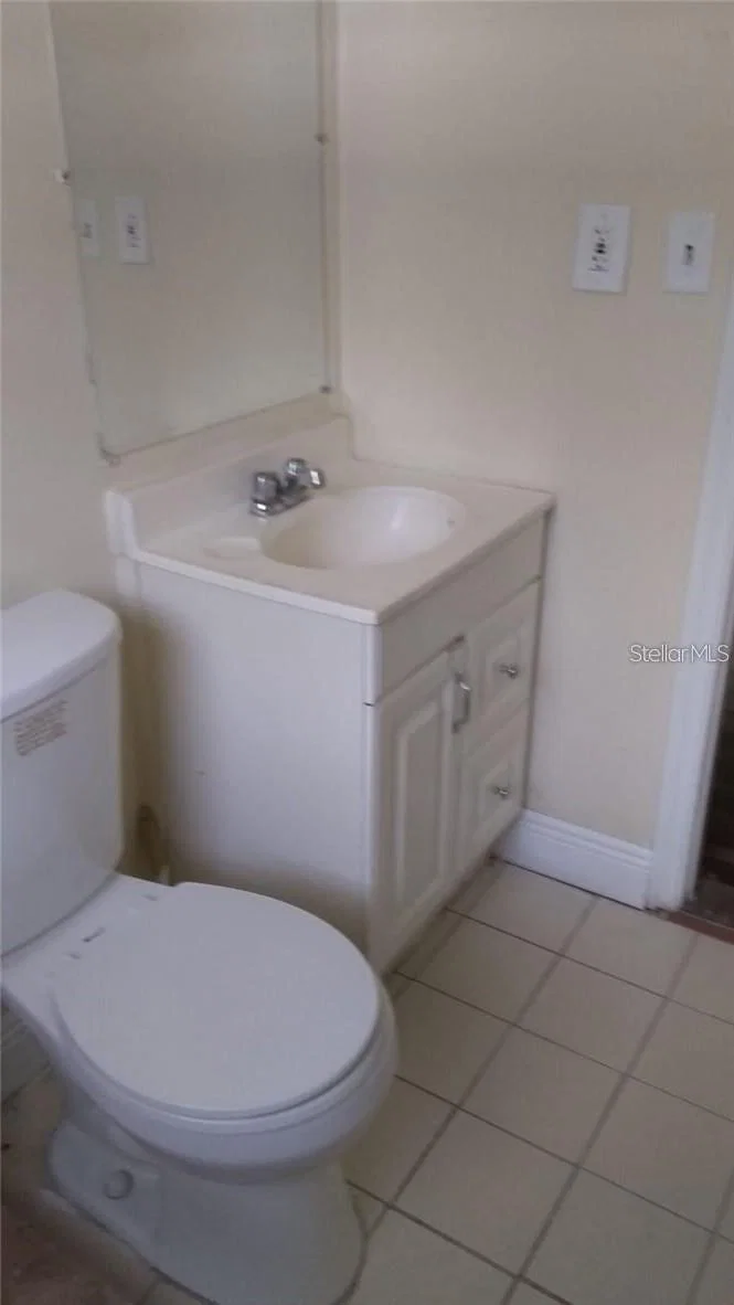 5036 COLLEGE 5