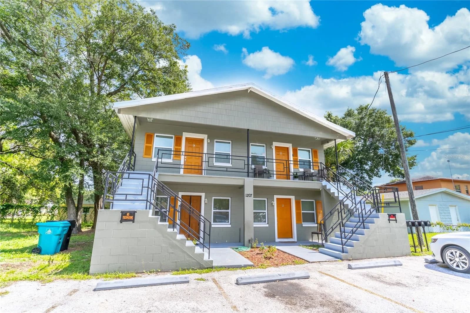 1207 CYPRESS Street, Orlando, FL 32805 2