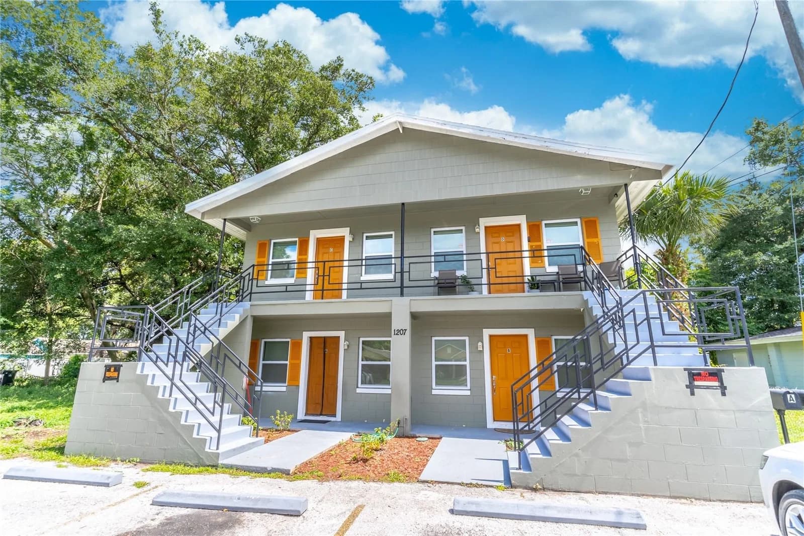 1207 CYPRESS Street, Orlando, FL 32805 3
