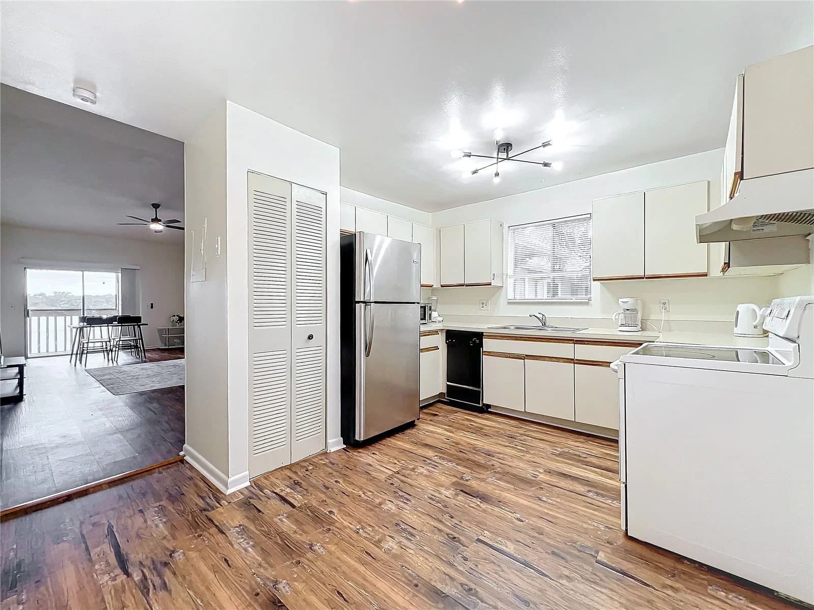 4166 PLANTATION COVE Drive #505 4