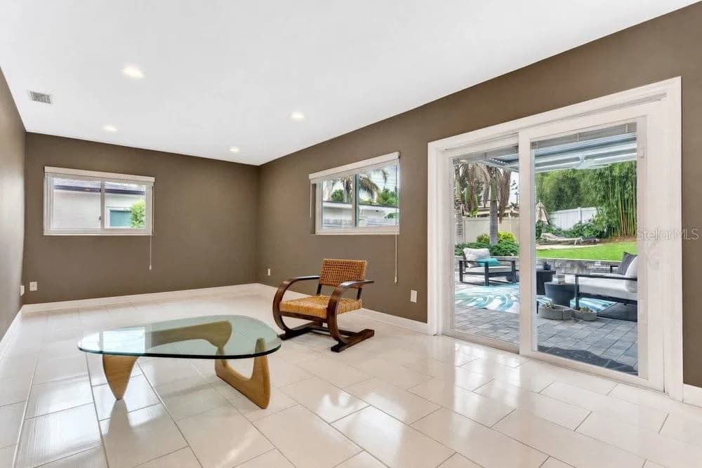 514 BAKER Street, Orlando, FL 32806 3